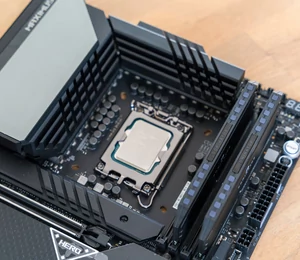 Asus reconnaît un défaut technique sur certaines ROG Maximus Z690 Hero : rappels en série